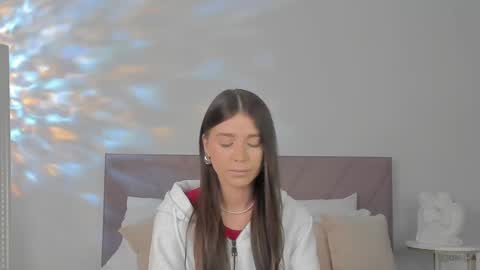 Snapshot of violetta_finch chatting on 03-11-25, 10:07 violetta_finch online show from 03-11-25, 10:07