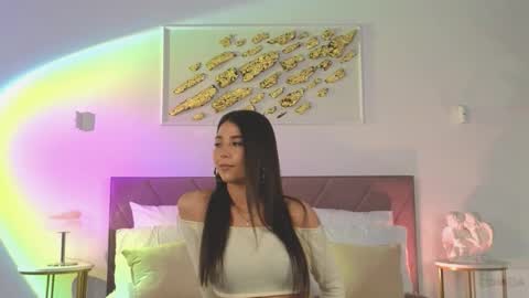 Snapshot of violetta_finch chatting on 09-22-25, 10:17 violetta_finch online show from 09-22-25, 10:17