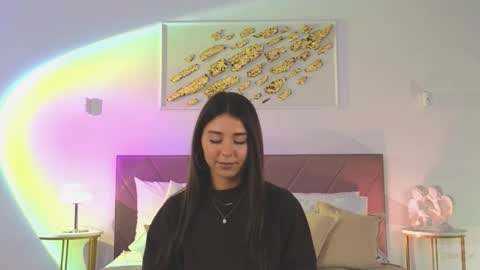 Snapshot of violetta_finch chatting on 09-30-25, 10:31 violetta_finch online show from 09-30-25, 10:31
