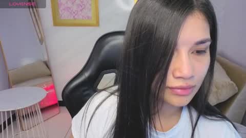 Violetta  online show from 04-12-26, 01:27