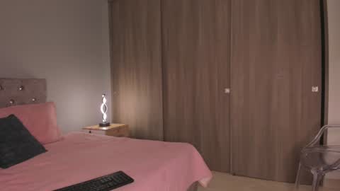 Snapshot of violetta_swift_ chatting on 01-16-25, 07:07 violetta independent model online show from 01-16-25, 07:07