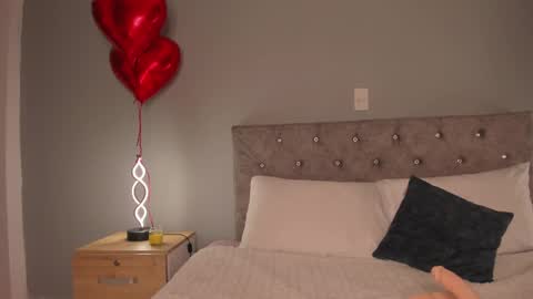 Snapshot of violetta_swift_ chatting on 02-15-25, 09:49 violetta independent model online show from 02-15-25, 09:49