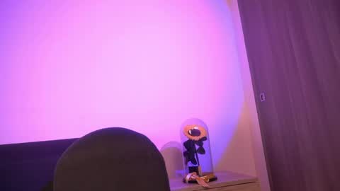 Snapshot of violetta_swift_ chatting on 04-30-26, 03:13 violetta independent model online show from 04-30-26, 03:13