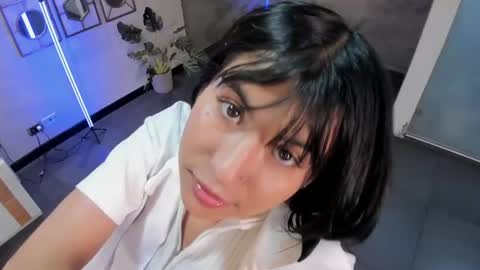 Snapshot of violettaa_stone chatting on 07-09-26, 04:05 Violettaa online show from 07-09-26, 04:05
