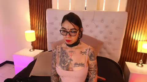 Snapshot of violettaalemida chatting on 07-08-26, 04:17 violettaalemida online show from 07-08-26, 04:17
