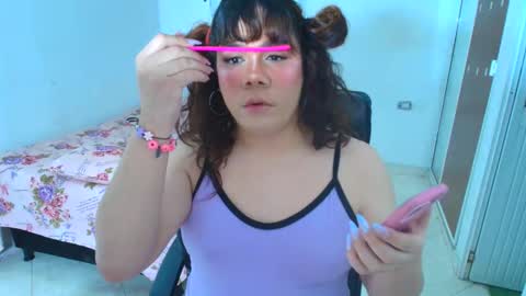 Snapshot of violettacam69 chatting on 04-10-26, 08:08 violettacam69 online show from 04-10-26, 08:08