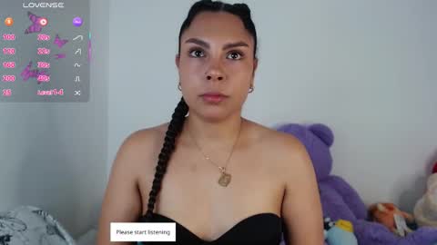 Snapshot of violettamillerr_ chatting on 12-16-25, 03:00 VIOLETTA online show from 12-16-25, 03:00