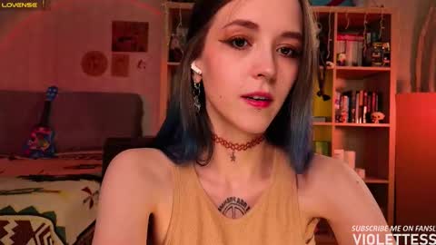 Snapshot of violettesss chatting on 03-03-26, 04:13 Vi Best on my Fansly online show from 03-03-26, 04:13