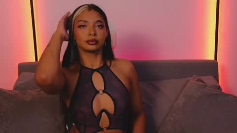 Violet online show from 03-11-25, 01:26