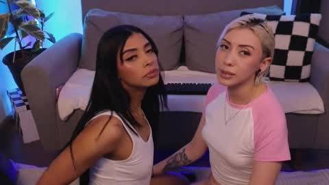 Violet online show from 01-17-26, 01:54