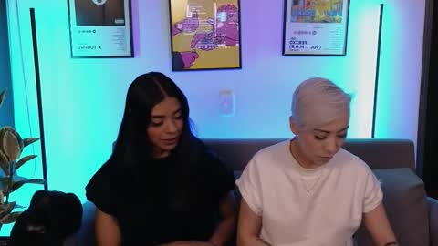 Violet online show from 02-22-26, 12:34