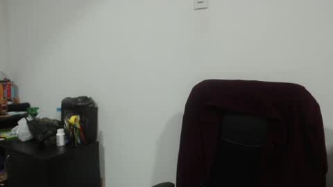 Snapshot of violettouse chatting on 04-30-26, 07:04 Jhon online show from 04-30-26, 07:04