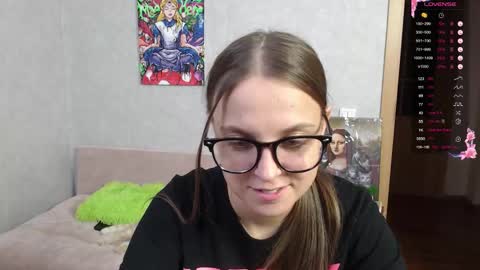 Violet online show from 09-29-25, 05:51