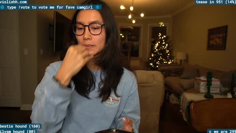 Snapshot of violishh chatting on 12-29-24, 03:11 follow me on twitter violishh and ig violishh  online show from 12-29-24, 03:11