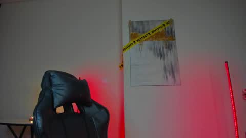 Snapshot of viollasinzz chatting on 01-24-25, 04:05 Violla online show from 01-24-25, 04:05