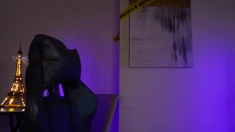 Snapshot of viollasinzz chatting on 03-04-25, 03:11 Violla online show from 03-04-25, 03:11