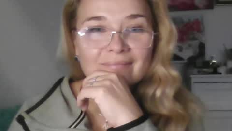 Vionerra online show from 11-24-25, 12:10