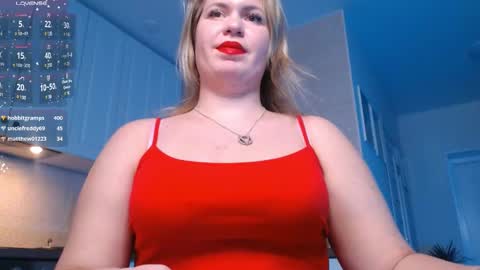 Snapshot of vip_juicy chatting on 01-26-25, 11:28 VelvettTime online show from 01-26-25, 11:28