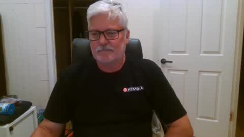 Snapshot of viper654321 chatting on 10-19-25, 07:42 viper654321 online show from 10-19-25, 07:42