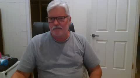 Snapshot of viper654321 chatting on 12-03-25, 07:49 viper654321 online show from 12-03-25, 07:49