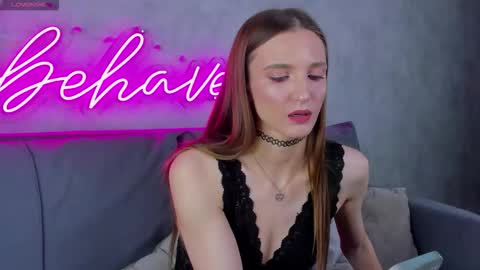 Snapshot of virdjinia_green chatting on 09-17-25, 08:38 Virdjinia online show from 09-17-25, 08:38