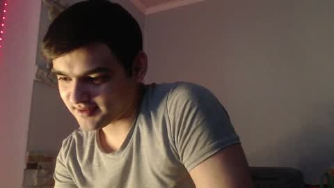 Snapshot of virgil____ chatting on 12-08-24, 06:54 virgil____ online show from 12-08-24, 06:54