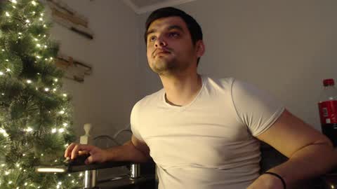Snapshot of virgil____ chatting on 12-14-24, 01:05 virgil____ online show from 12-14-24, 01:05