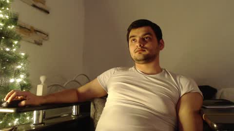 Snapshot of virgil____ chatting on 12-14-24, 04:09 virgil____ online show from 12-14-24, 04:09