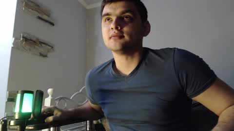 Snapshot of virgil____ chatting on 01-10-25, 08:26 virgil____ online show from 01-10-25, 08:26