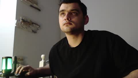 Snapshot of virgil____ chatting on 01-19-25, 06:10 virgil____ online show from 01-19-25, 06:10