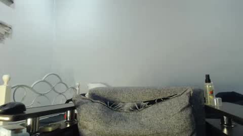 Snapshot of virgil____ chatting on 02-24-25, 12:20 virgil____ online show from 02-24-25, 12:20