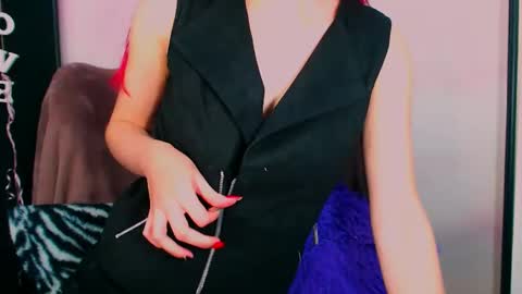 VirginLuna online show from 01-22-25, 09:32