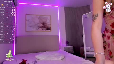 Chloe online show from 01-23-25, 08:57