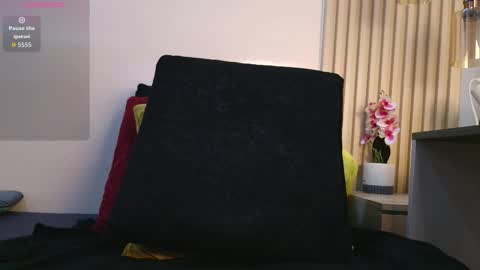 Snapshot of virtual_charm chatting on 01-07-26, 12:40 Sofia online show from 01-07-26, 12:40