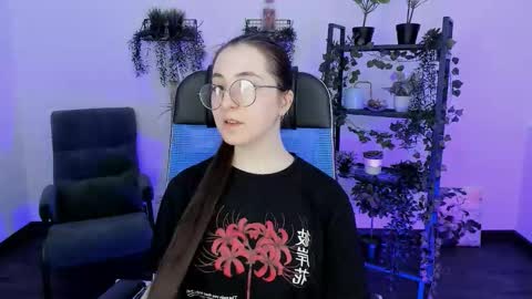 Snapshot of virtualvoyant chatting on 03-25-26, 04:35 your love online show from 03-25-26, 04:35