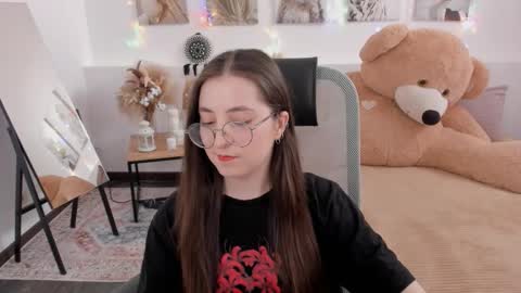 Snapshot of virtualvoyant chatting on 03-27-26, 08:26 your love online show from 03-27-26, 08:26