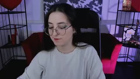 Snapshot of virtualvoyant chatting on 04-15-26, 07:58 your love online show from 04-15-26, 07:58