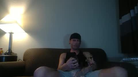 Snapshot of vitamnd93 chatting on 12-14-25, 07:36 vitamnd93 online show from 12-14-25, 07:36