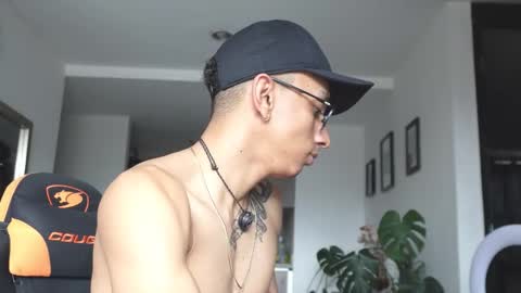 VITO BENZ online show from 03-18-26, 08:12