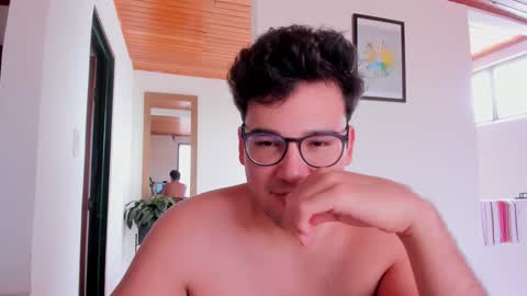 Vito Ferrer online show from 09-10-25, 05:57