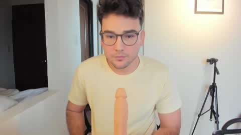 Vito Ferrer online show from 10-13-25, 12:05