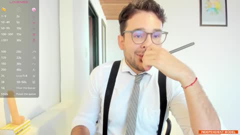 Vito Ferrer online show from 10-19-25, 01:01