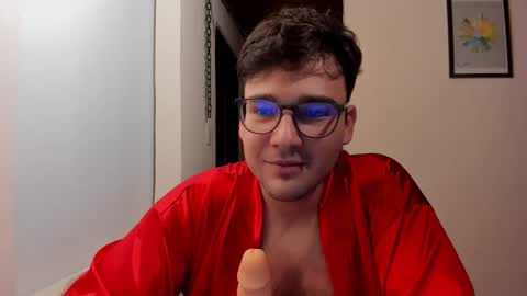 Vito Ferrer online show from 10-23-25, 01:49