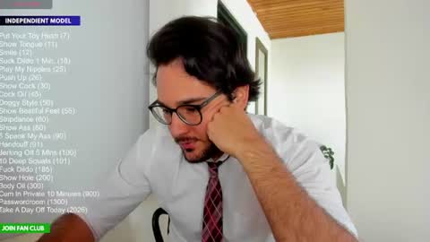 Snapshot of vito_ferrero chatting on 06-18-26, 02:10 Vito Ferrer online show from 06-18-26, 02:10
