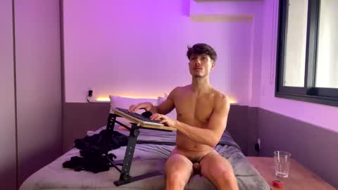 vitoraugustoxxx online show from 10-10-25, 11:09