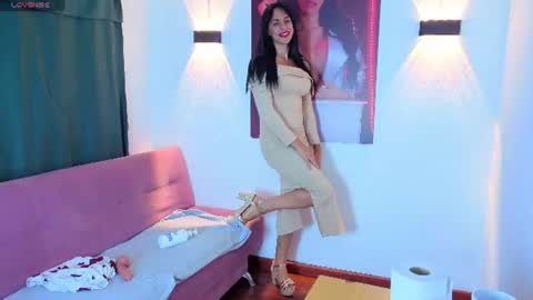 Snapshot of vittoria_lombardi07 chatting on 06-13-26, 12:52 VITTORIA online show from 06-13-26, 12:52