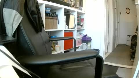 vitus56595314 online show from 05-13-26, 10:56