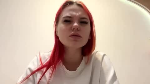 Snapshot of vivancorscadden chatting on 03-15-26, 01:17 Aurora online show from 03-15-26, 01:17