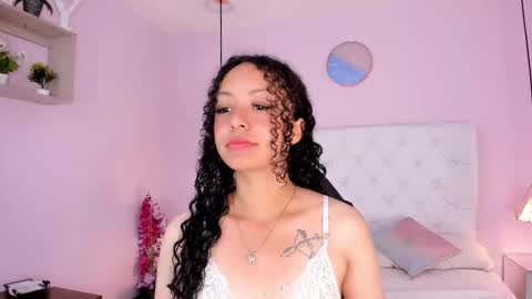 Snapshot of vivi_gh1 chatting on 01-06-26, 03:54 Vivi online show from 01-06-26, 03:54