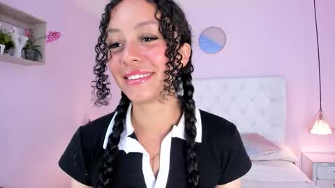 Snapshot of vivi_gh1 chatting on 01-18-26, 04:16 Vivi online show from 01-18-26, 04:16